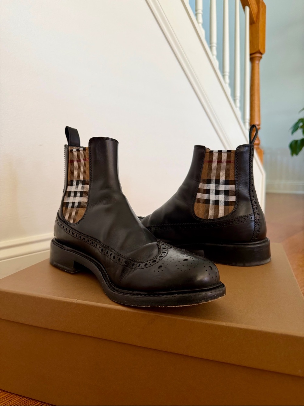 Burberry Black Leather Chelsea Wingtip Boots with Plaid Elastic Panels - Picture 3 of 5